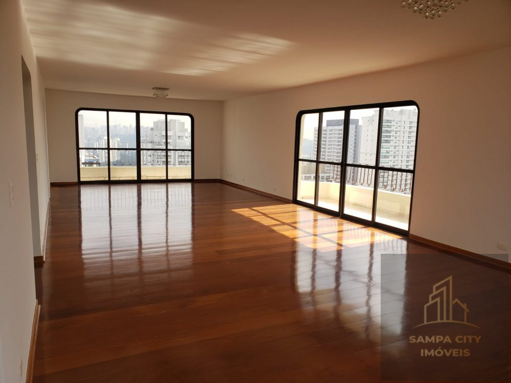 Cobertura à venda  no Santo Amaro - São Paulo, SP. Imóveis