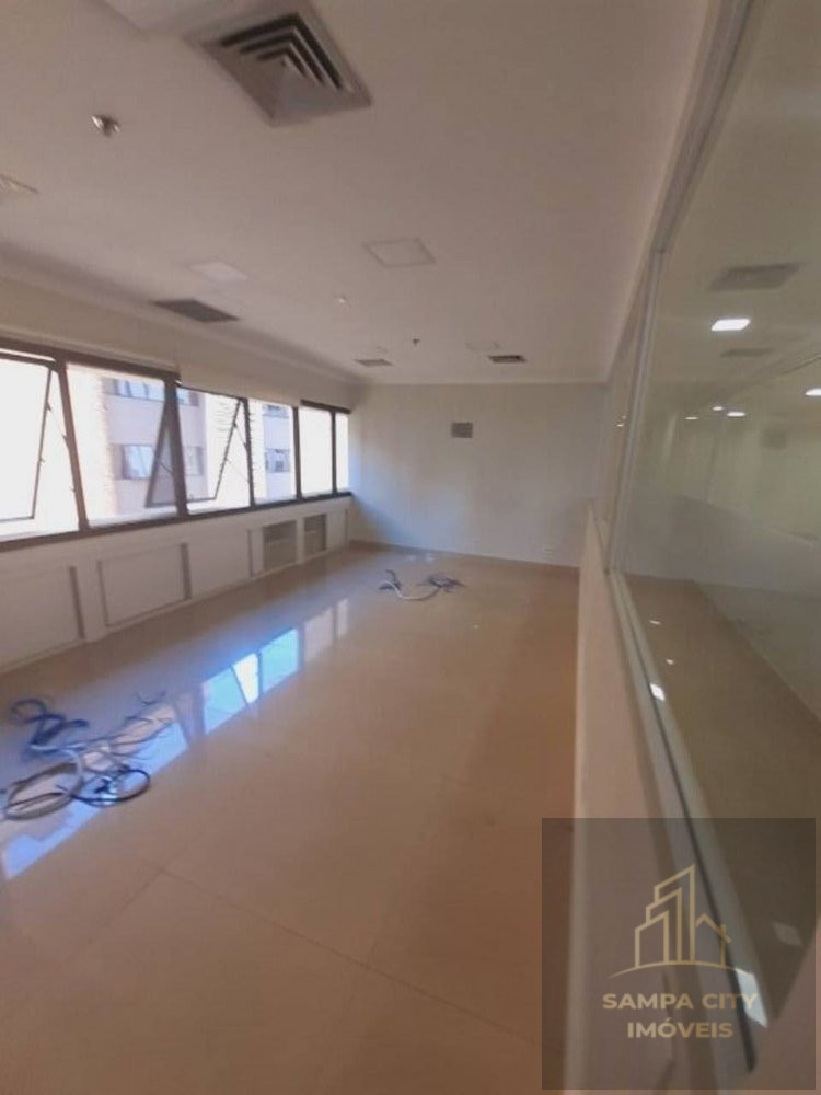 Sala comercial à venda  no Cidade Monções - São Paulo, SP. Imóveis